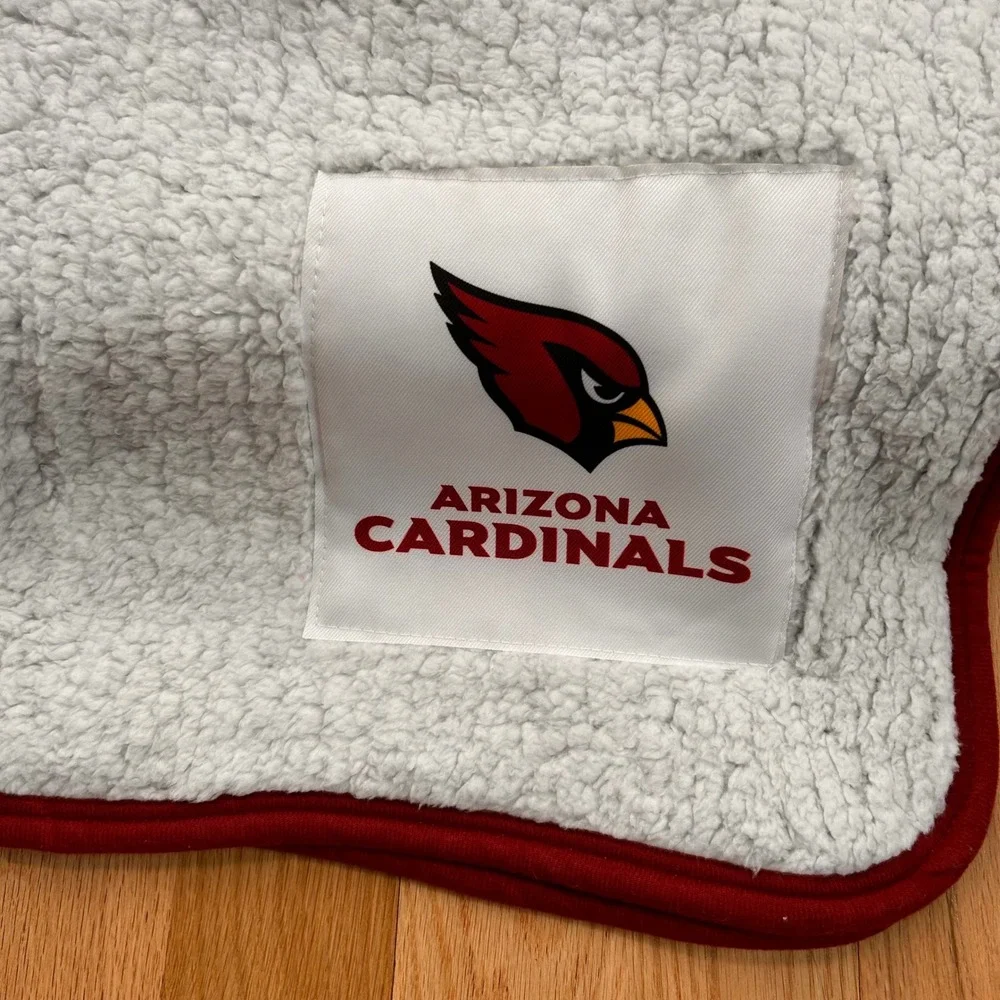 Arizona Cardinals Northwest Sherpa Throw Blanket NFL White Red Fleece Plush